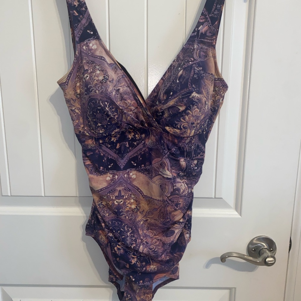 Seekers Australia Purple and Gold One piece Swimsuit Large